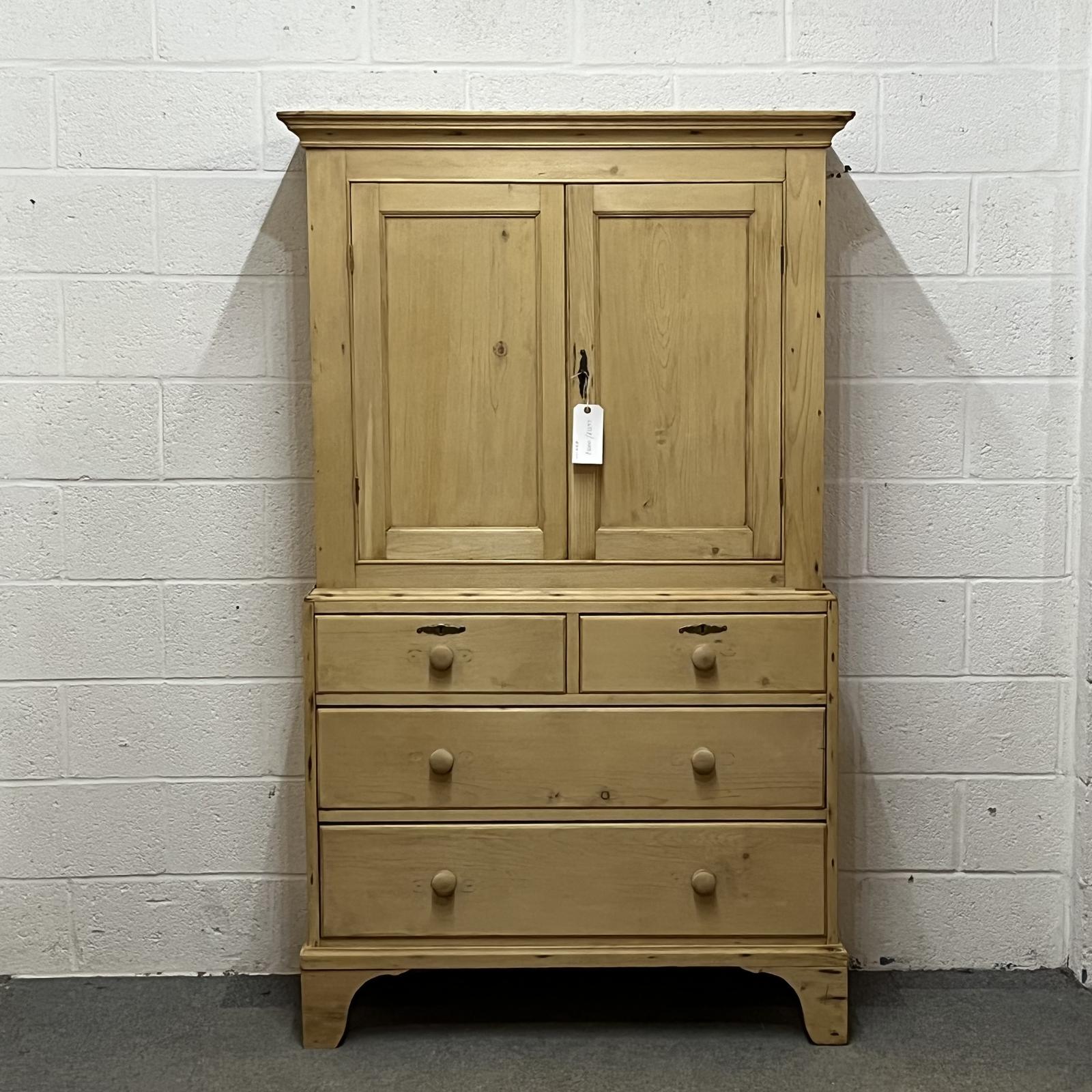 Early Victorian Pine Linen Press (1 of 6) Early Victorian Pine Linen Press (1 of 6)