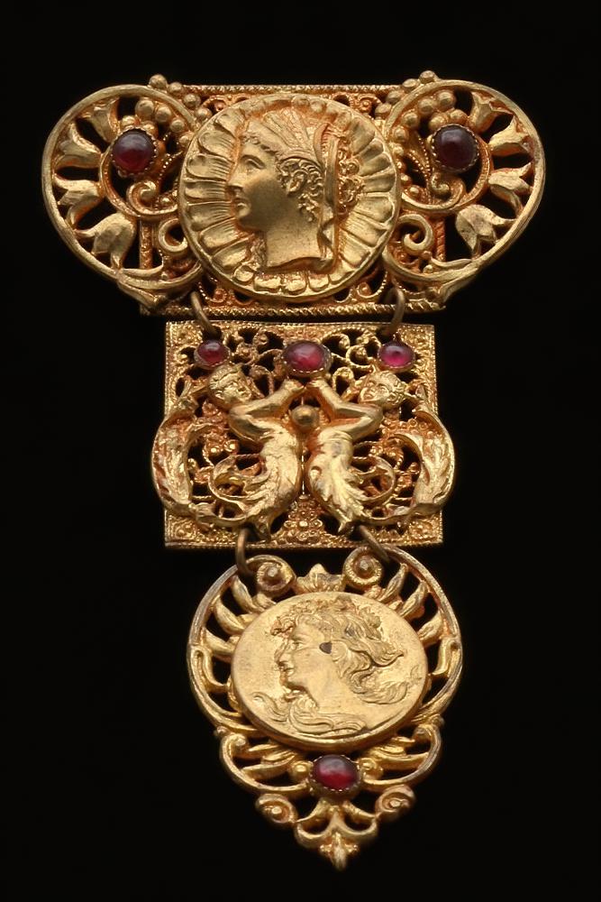 Art Deco Gold Tone & Garnet Brooch (1 of 4)