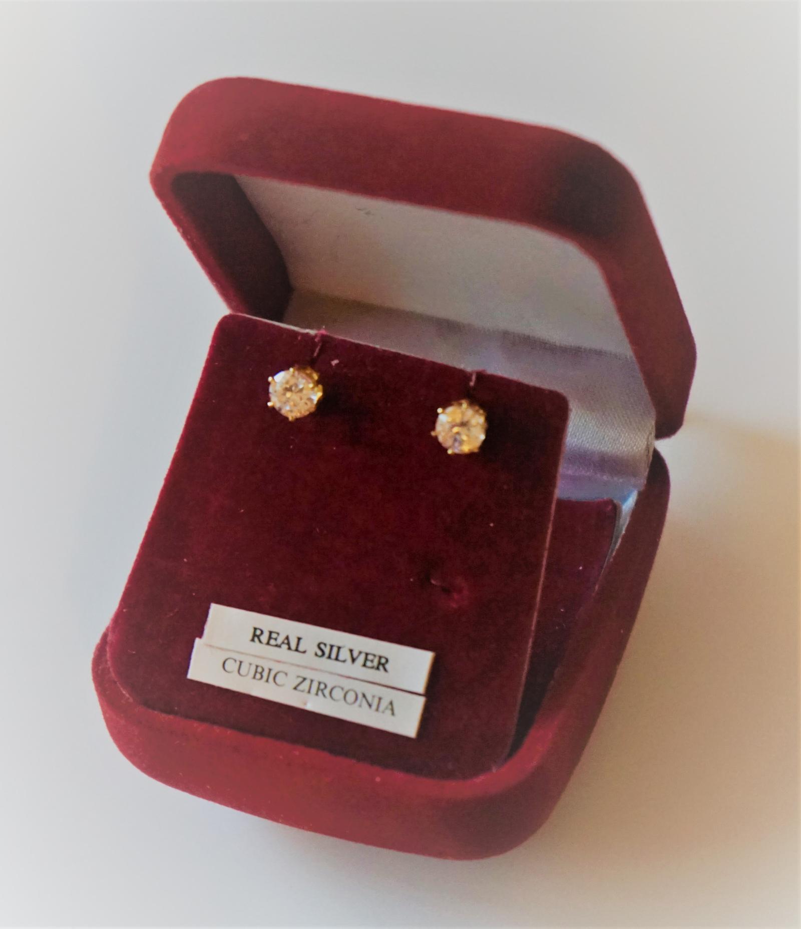 Vintage Gilt Cubic Zirconia Earrings Boxed (1 of 9)