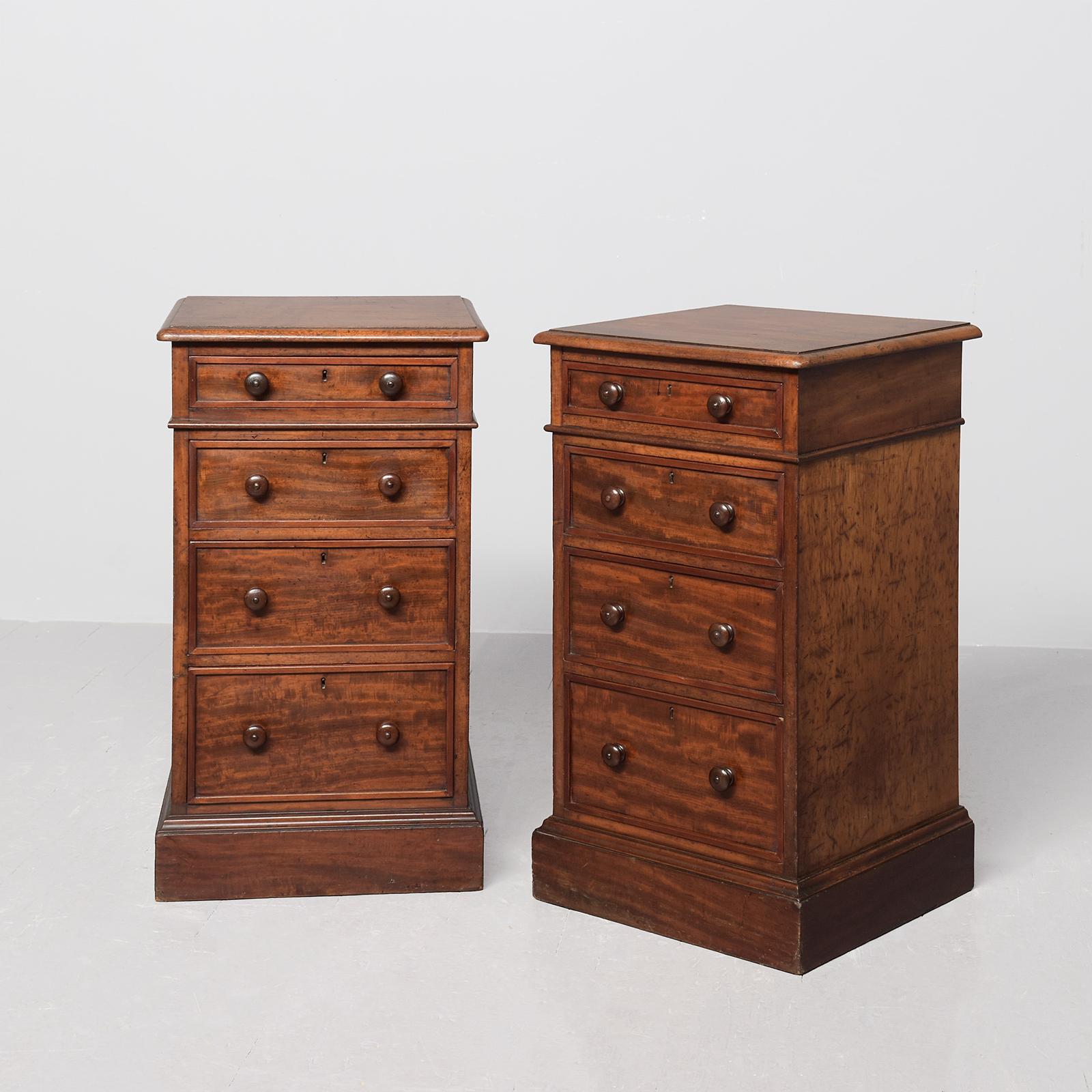 Pair of Early Victorian Neat-size Chest of Drawers / Bedside Lockers (1 of 9) Pair of Early Victorian Neat-size Chest of Drawers / Bedside Lockers (1 of 9)