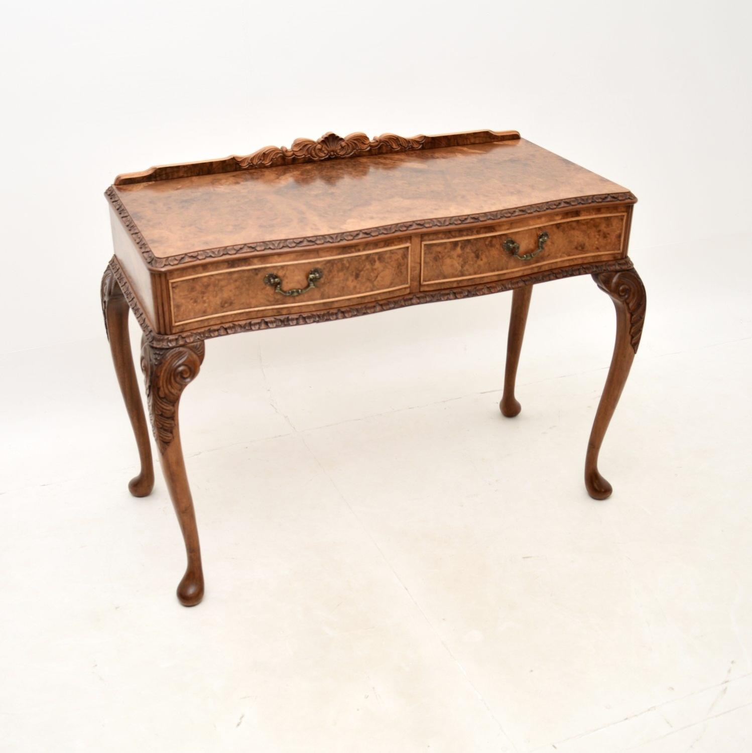 Burr Walnut Console / Side Table (1 of 9) Burr Walnut Console / Side Table (1 of 9)