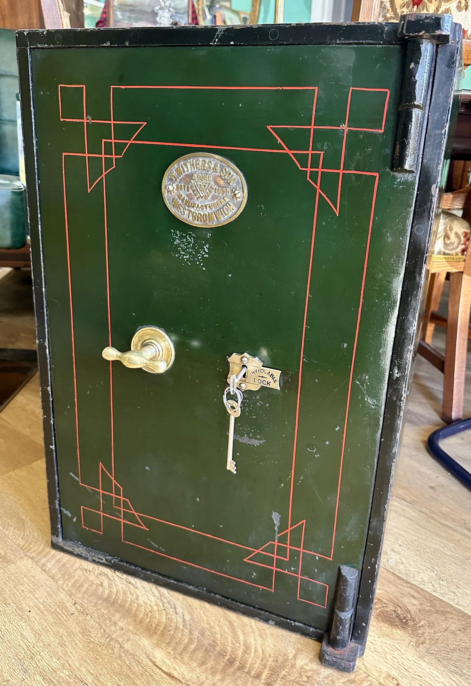 Quality Large Victorian Cast Iron Safe, By T. Withers & Sons, Manufacturers - West Bromwich (1 of 11) Quality Large Victorian Cast Iron Safe, By T. Withers & Sons, Manufacturers - West Bromwich (1 of 11)