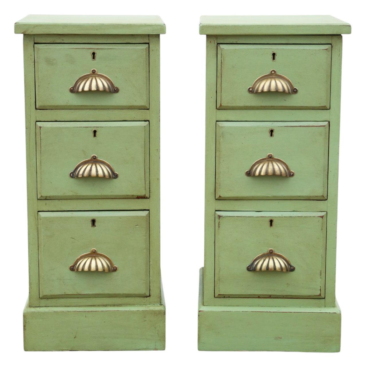 Quality Pair of Antique Vintage Green Painted Bedside Tables / Chests c.1900 (1 of 9) Quality Pair of Antique Vintage Green Painted Bedside Tables / Chests c.1900 (1 of 9)
