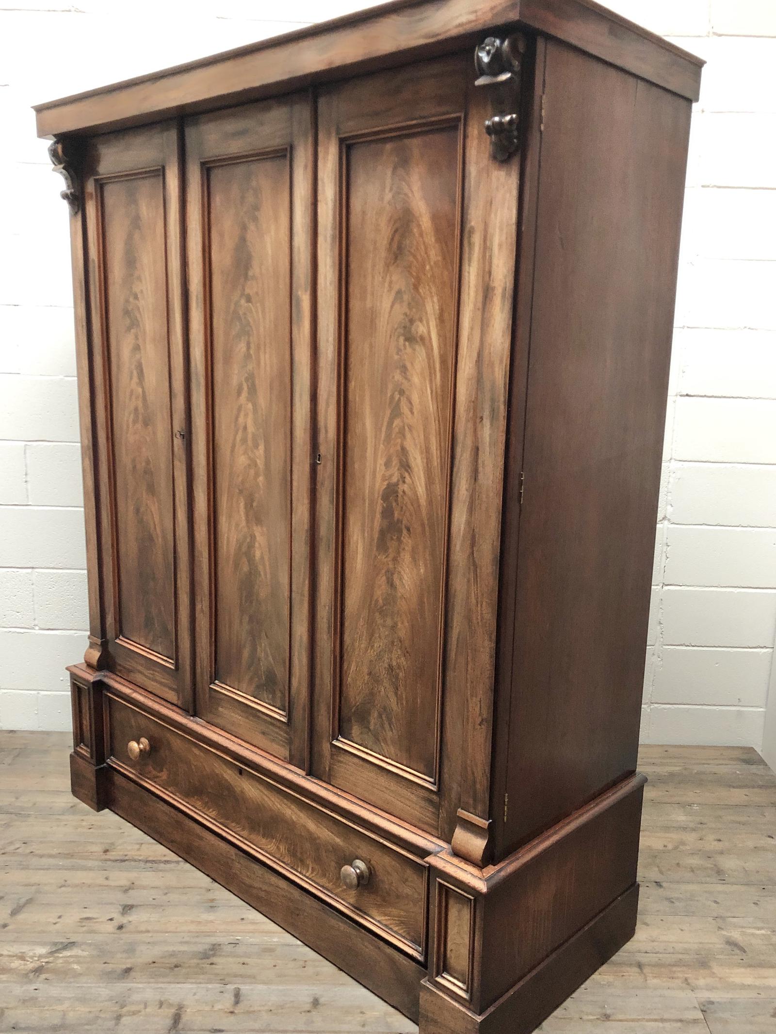 Large Victorian Mahogany Triple Compactum Wardrobe (1 of 11) Large Victorian Mahogany Triple Compactum Wardrobe (1 of 11)