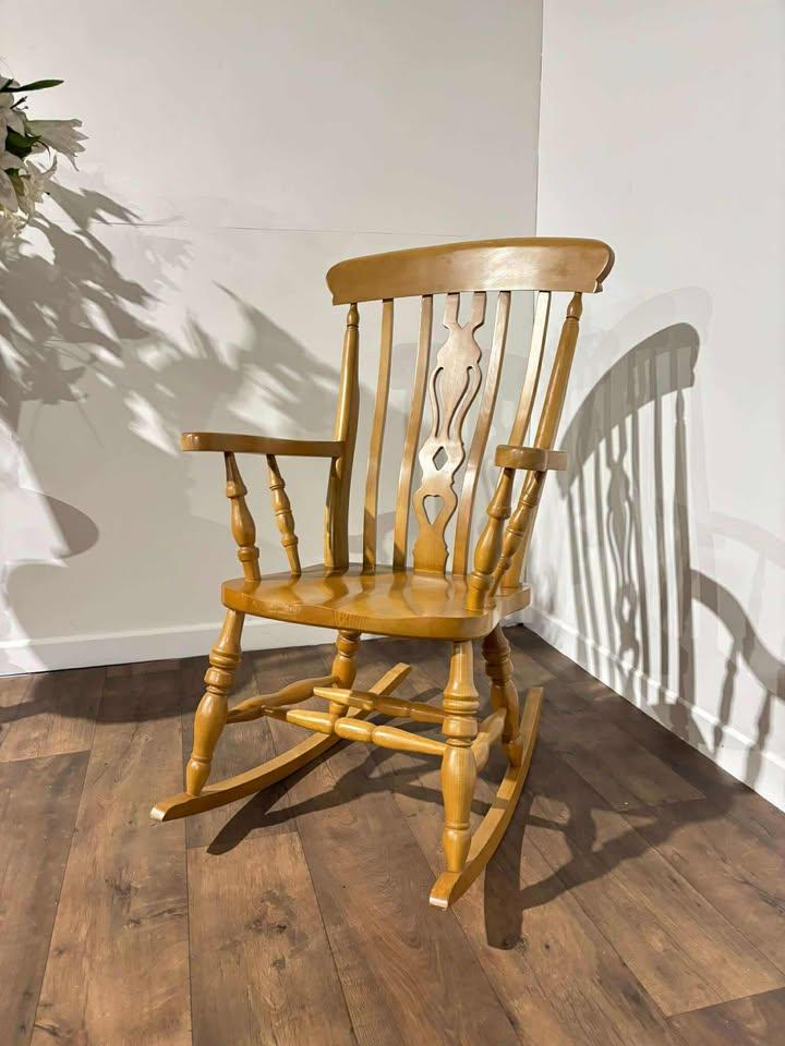 Vintage Style Beech Grandfather Rocking Chair (1 of 15)