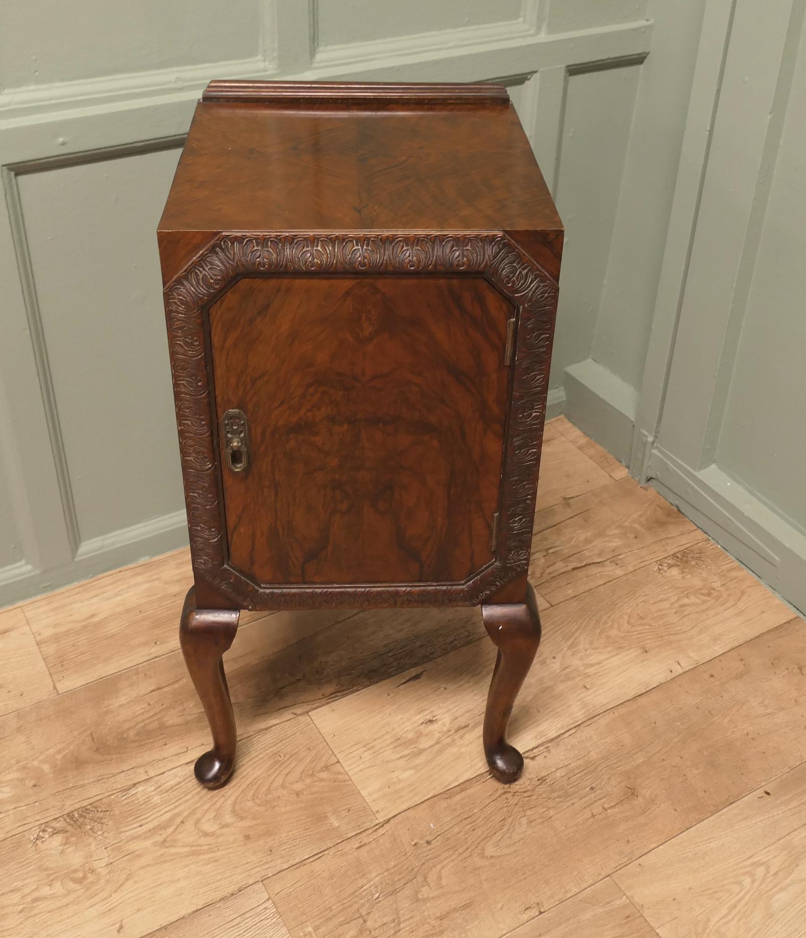 Art Deco Walnut Bedside Cabinet on Cabriole Legs (1 of 6) Art Deco Walnut Bedside Cabinet on Cabriole Legs (1 of 6)