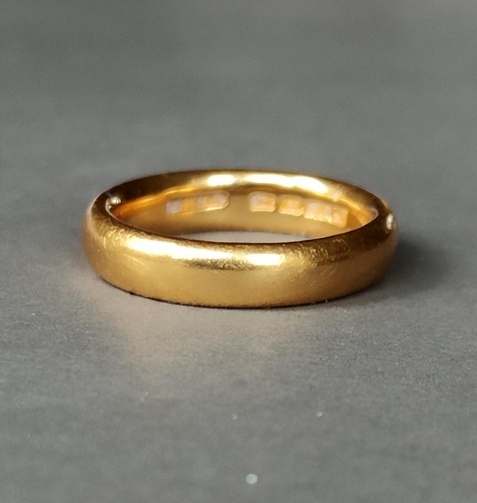 Heavy Victorian 22ct Gold Wedding Band (1 of 13) Heavy Victorian 22ct Gold Wedding Band (1 of 13)