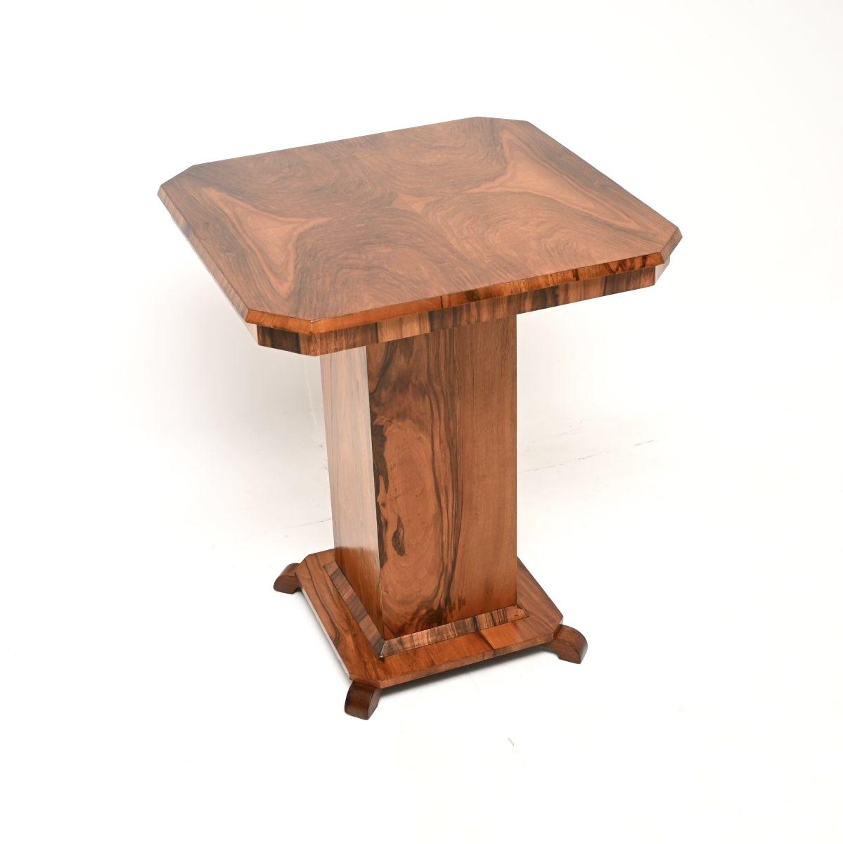 Art Deco Figured Walnut Occasional Side Table (1 of 8) Art Deco Figured Walnut Occasional Side Table (1 of 8)