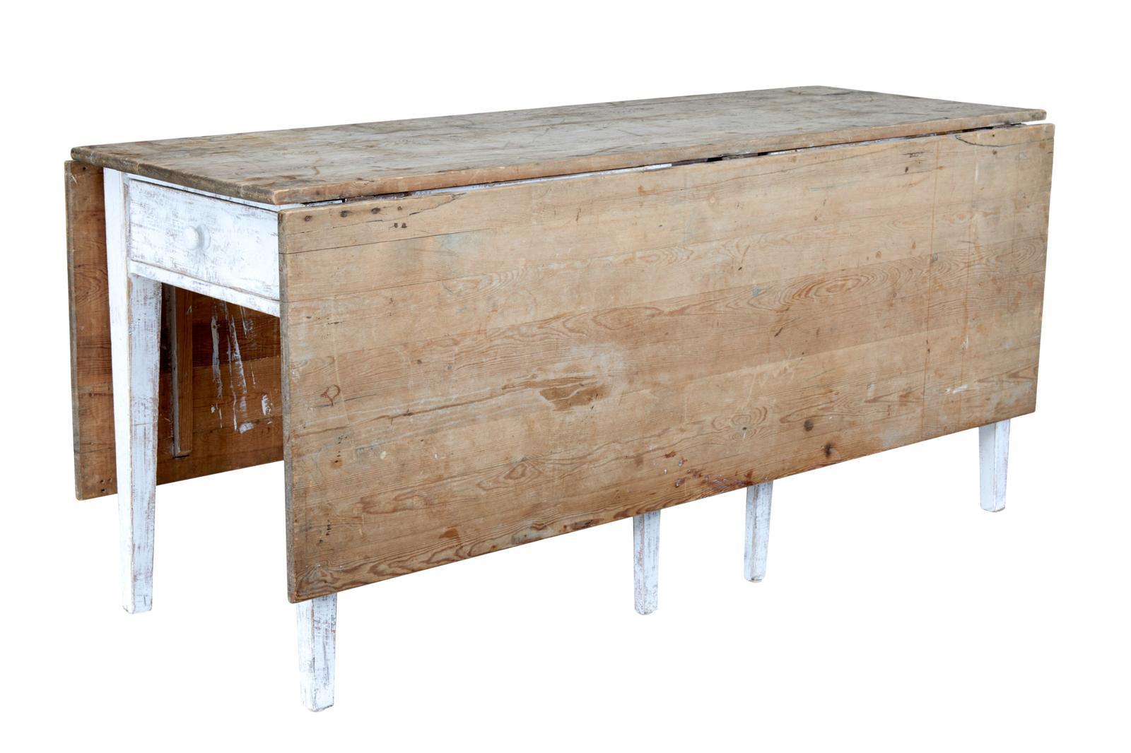 19th Century Pine Drop Leaf Kitchen Table of Large Proportions (1 of 10)