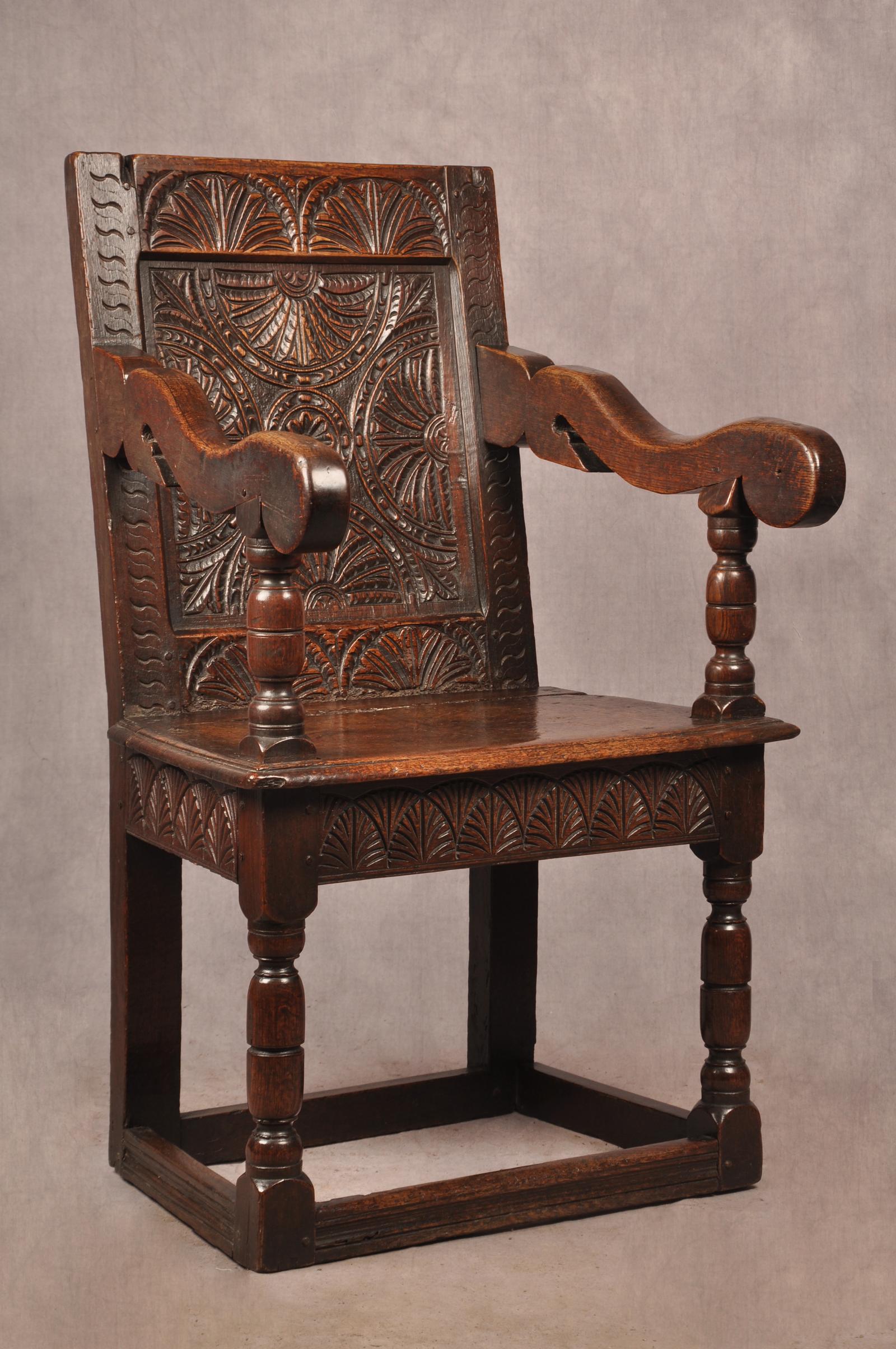 Early 17th Century Oak Wainscot Chair (1 of 14)