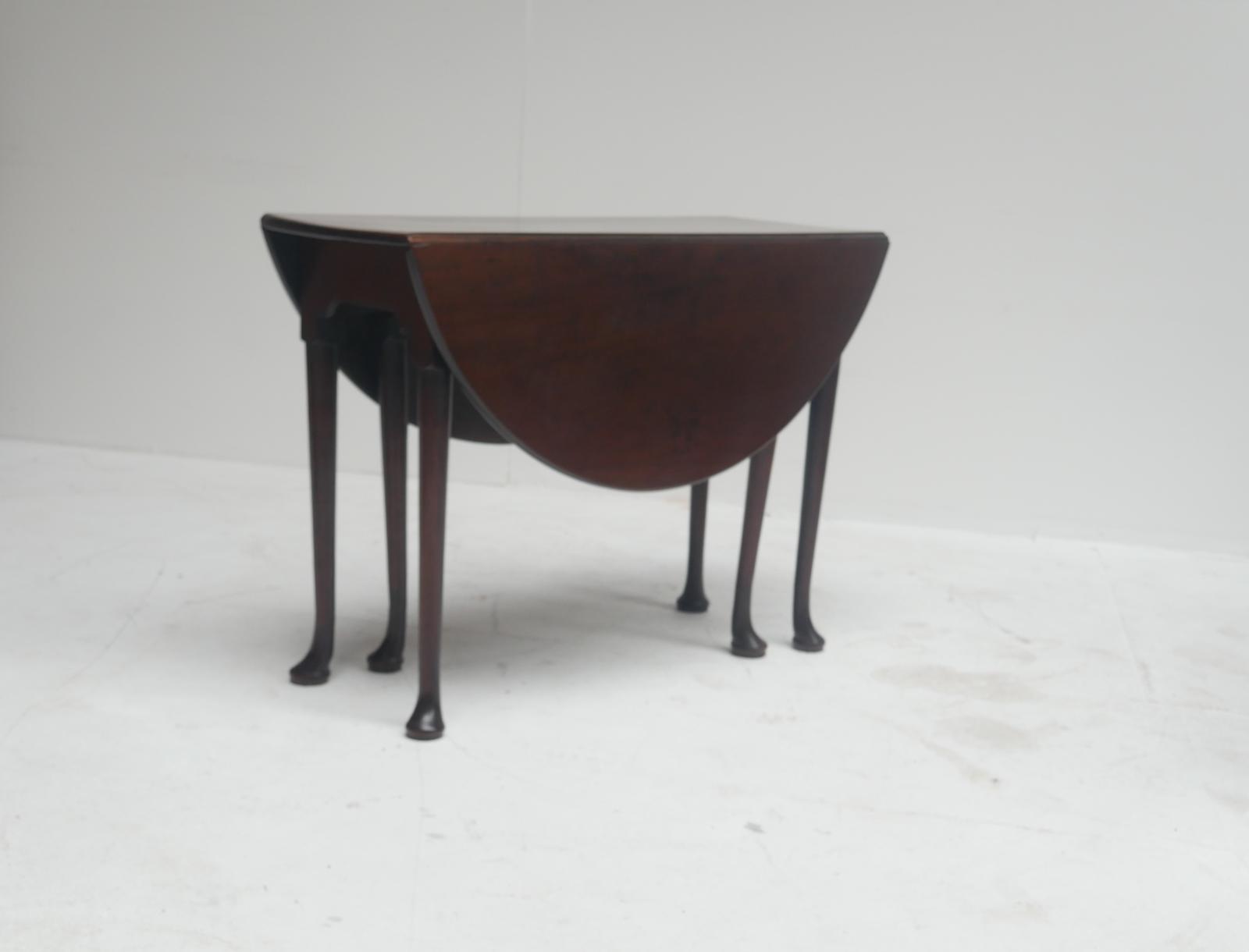 18th Century Drop Leaf Dining Table (1 of 10) 18th Century Drop Leaf Dining Table (1 of 10)