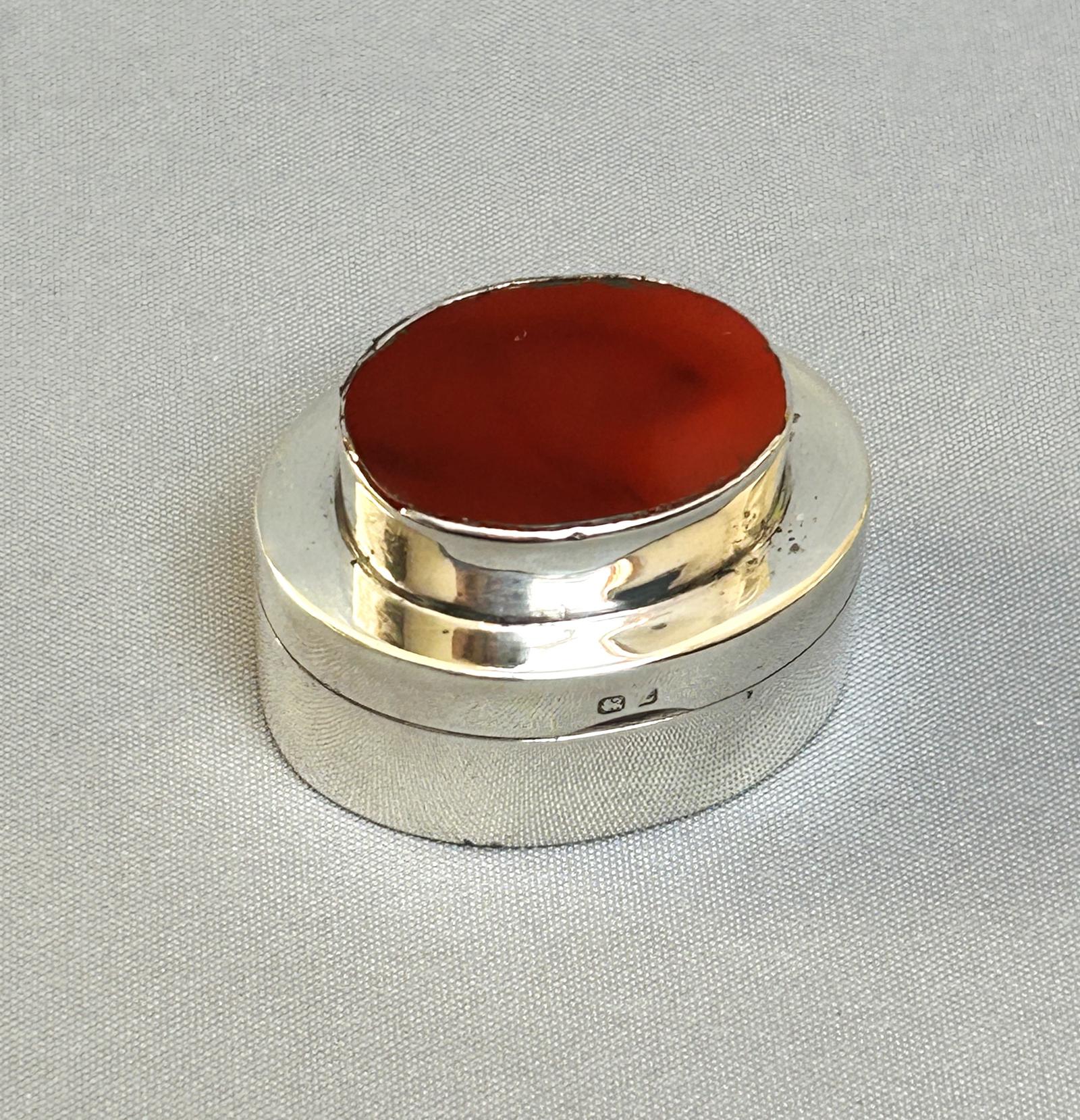 Rare Victorian Silver & Carnelian Snuff Box (1 of 8)