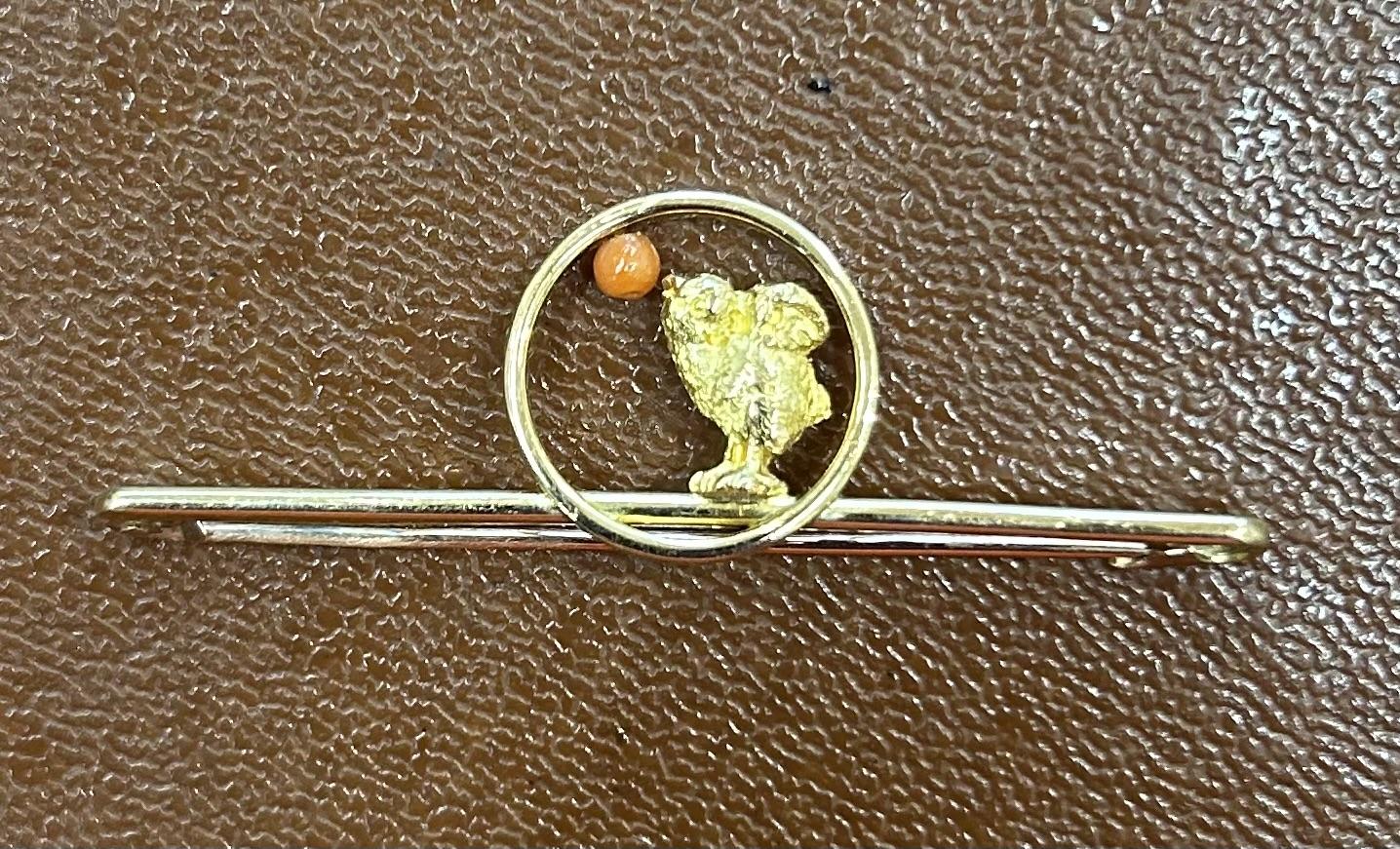 15ct Gold & Coral Bird Brooch (1 of 2) 15ct Gold & Coral Bird Brooch (1 of 2)