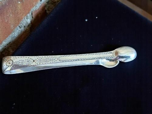 A Pair of George 111 Solid Silver, Engraved  Sugar Tongs (1 of 5)