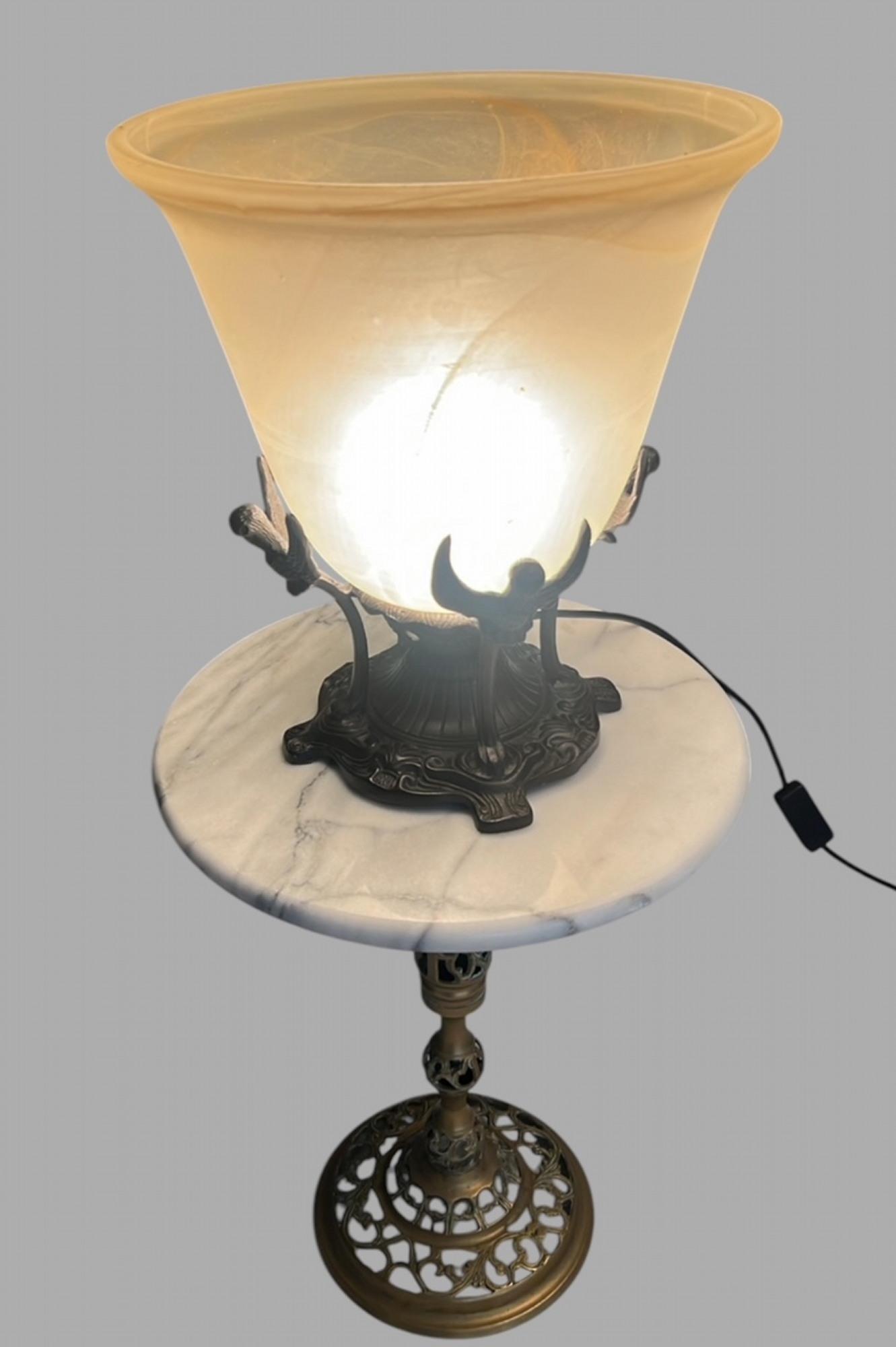 A Vintage Art Glass Tulip Shade Lamp (1 of 5)