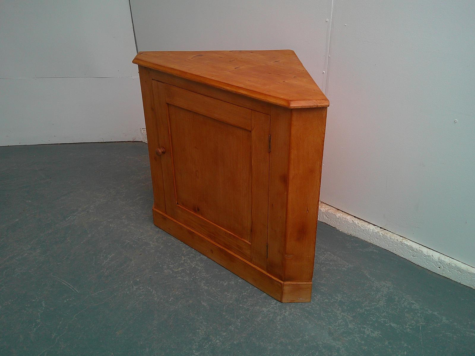 Lovely Small 1 Door Antique Pine Waxed Victorian Corner Cabinet (1 of 8)