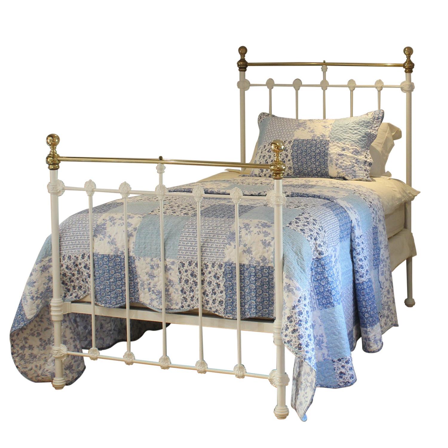 Large Single White Antique Bed with Base MS72 / LA474994