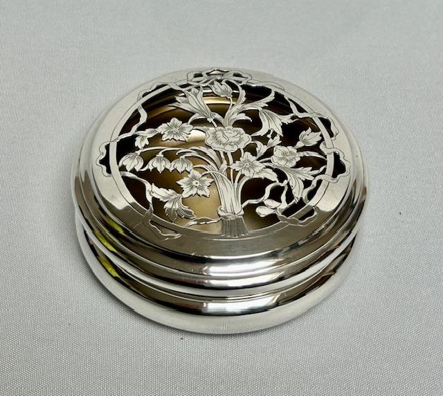 Fabulous Elkington & Co Silver Gilt Large Pot Pourri Box (1 of 8)