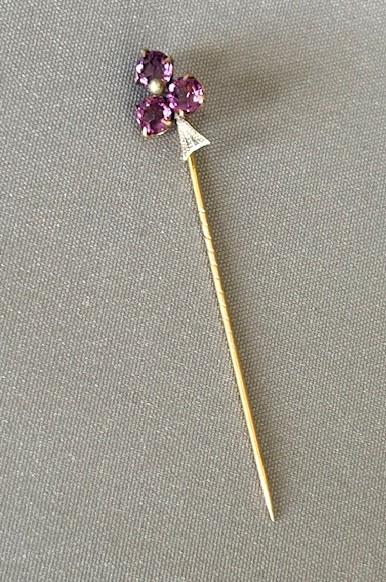 Gaming Interest Silver Gilt Stick Pin (1 of 6)