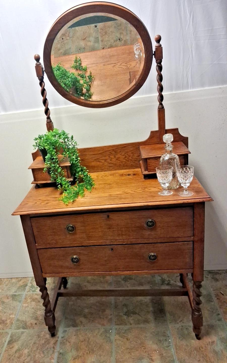 Antique Edwardian Oak Dressing Table With Beveledge Mirror On Barley Twist Legs (1 of 8)