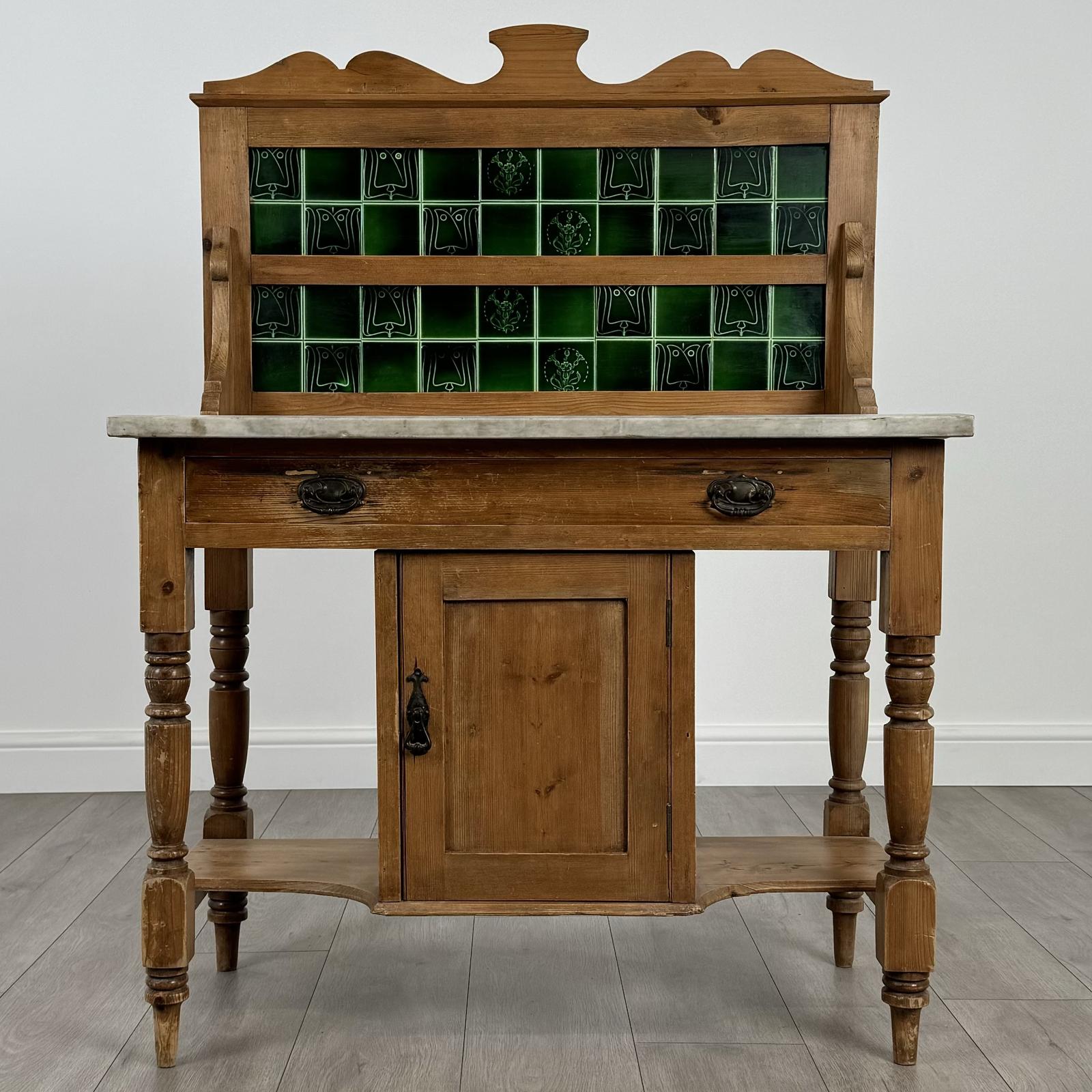 Antique 19th Century Rustic Pine Washstand (1 of 12)
