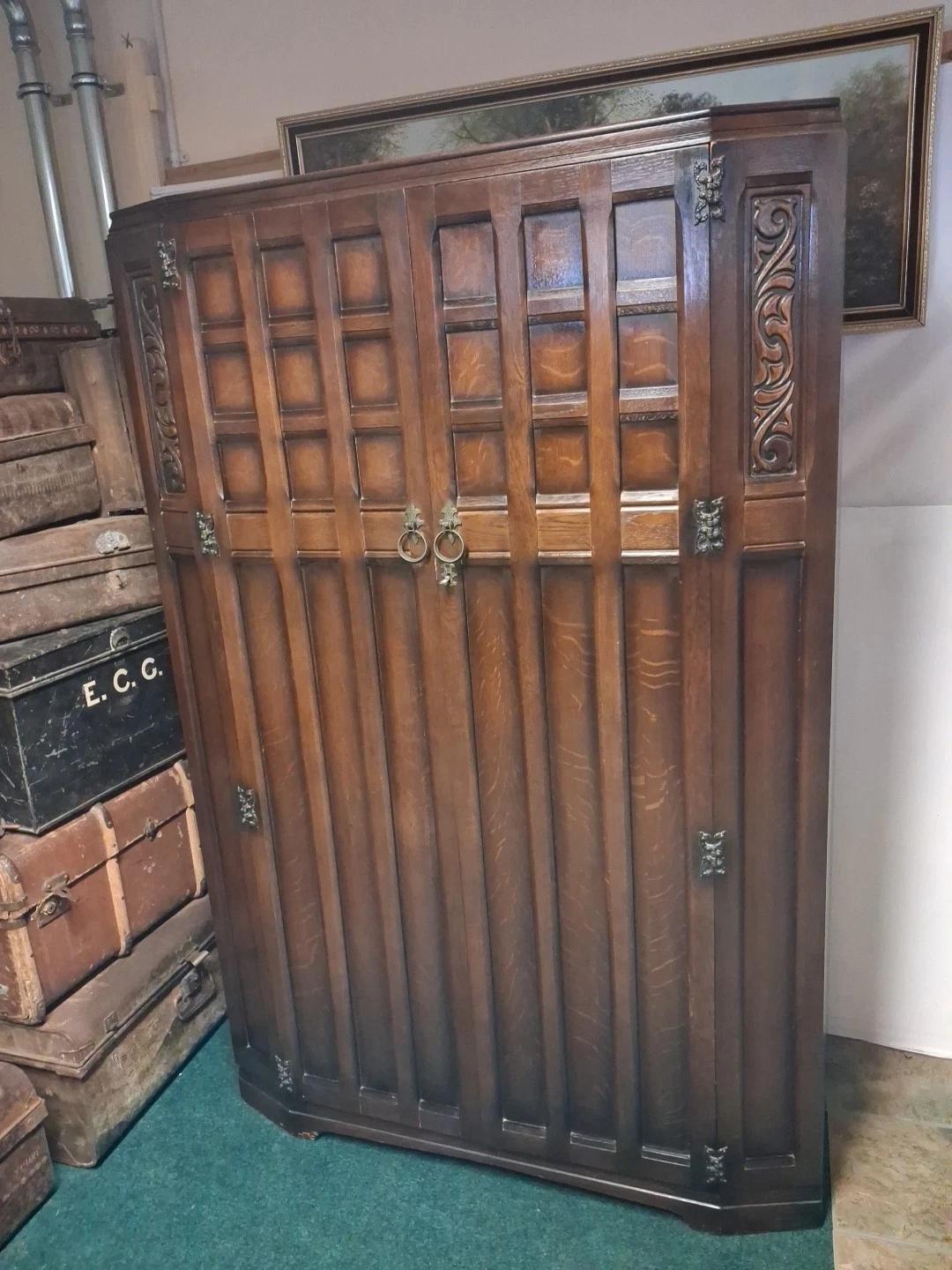 Vintage Old Charm Double Wardrobe Linenfold (1 of 12) Vintage Old Charm Double Wardrobe Linenfold (1 of 12)