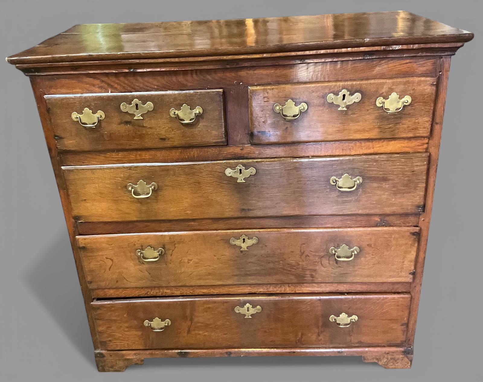 Georgian Oak Chest of Drawers (1 of 8) Georgian Oak Chest of Drawers (1 of 8)