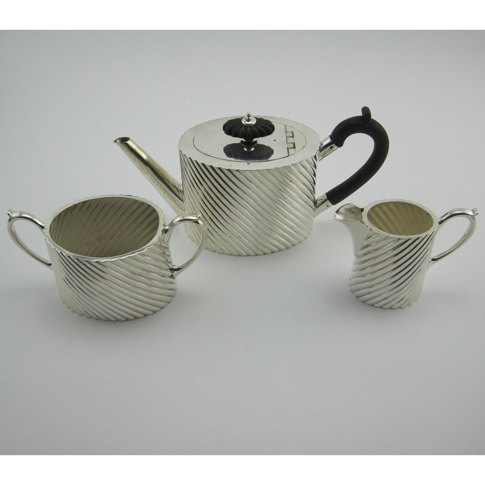 Victorian Silver Plated Bachelor Style 3 Piece Tea Set (1 of 6) Victorian Silver Plated Bachelor Style 3 Piece Tea Set (1 of 6)