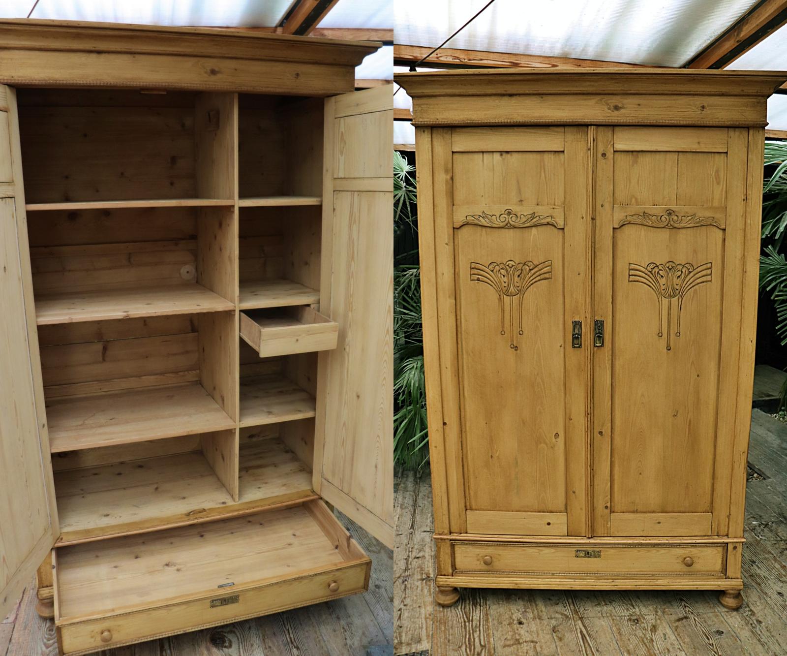 Old Pine Combination Wardrobe / Linen/ Larder/ Kitchen Cupboard (1 of 16)