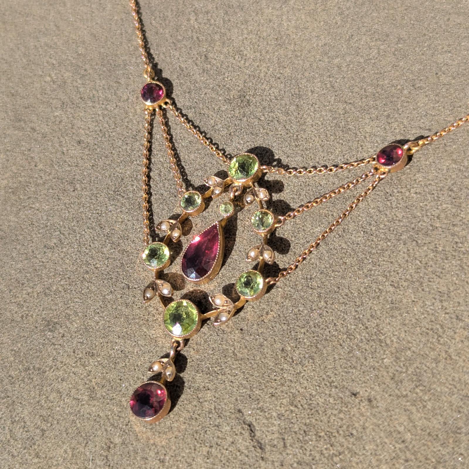Edwardian 9ct Gold Pearl Garnet Peridot Pendant (1 of 6)