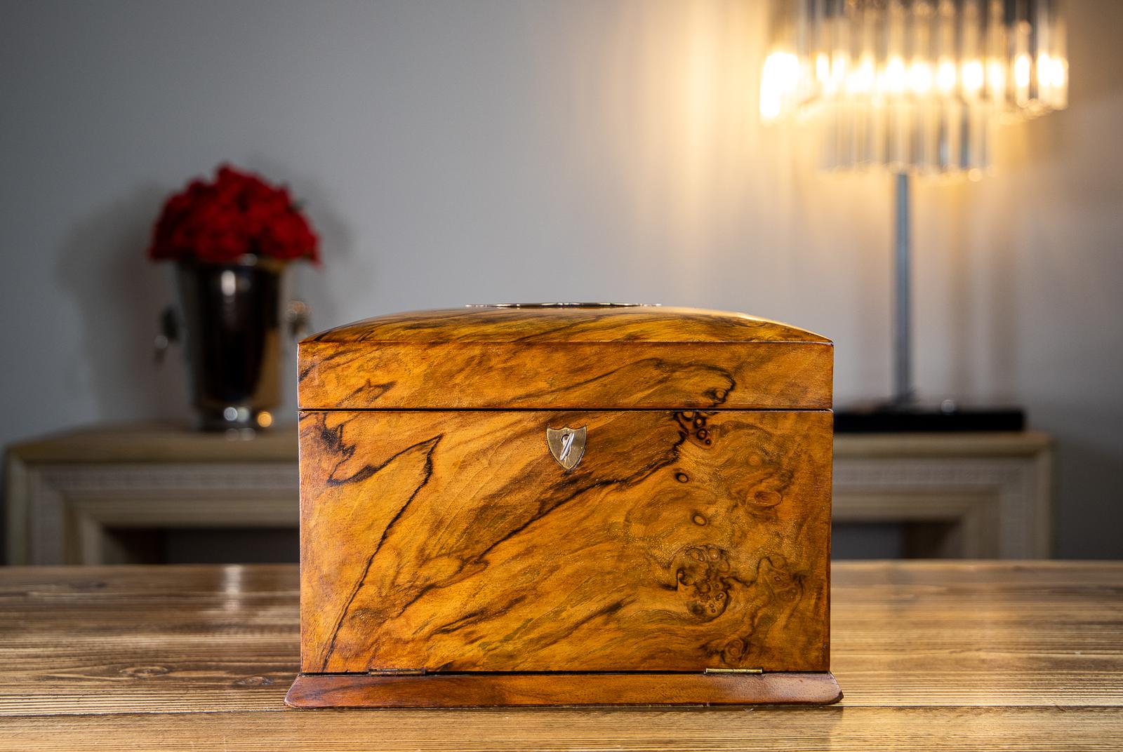 Burr Walnut Jewellery Box c.1880 (1 of 14) Burr Walnut Jewellery Box c.1880 (1 of 14)