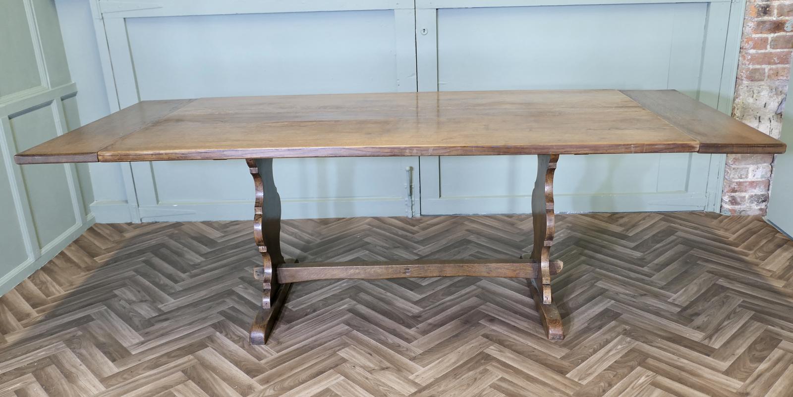 Mid Century Golden Oak Extending Refectory Table (1 of 10) Mid Century Golden Oak Extending Refectory Table (1 of 10)