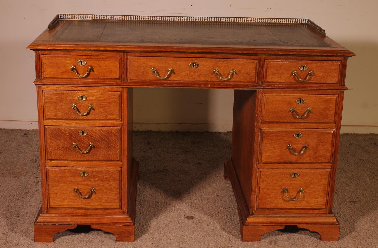 19th Century Oak Pedestal Desk (1 of 14) 19th Century Oak Pedestal Desk (1 of 14)