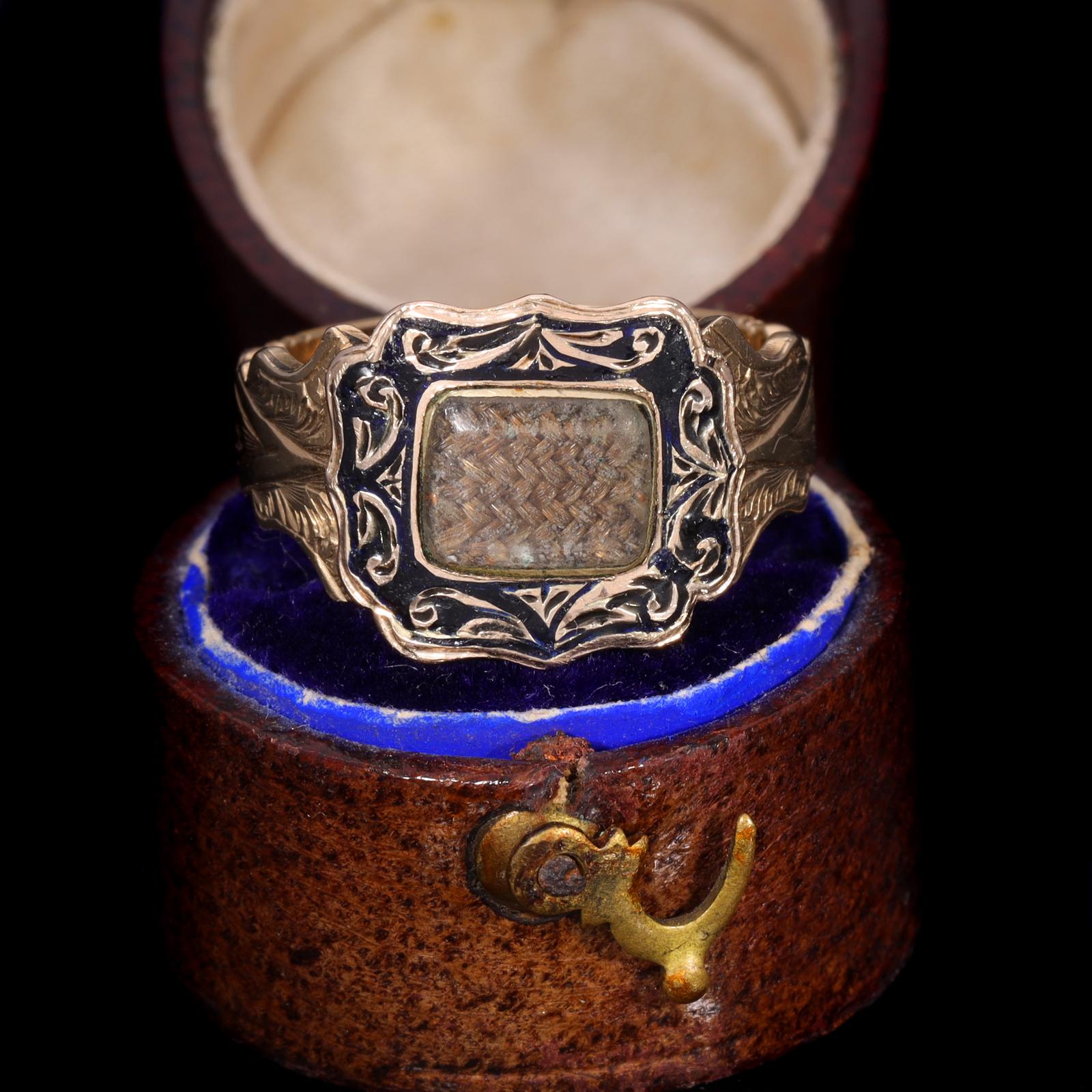 The Antique Victorian 1864 Enamel and Hairwork 9ct Gold Mourning Ring (1 of 9)