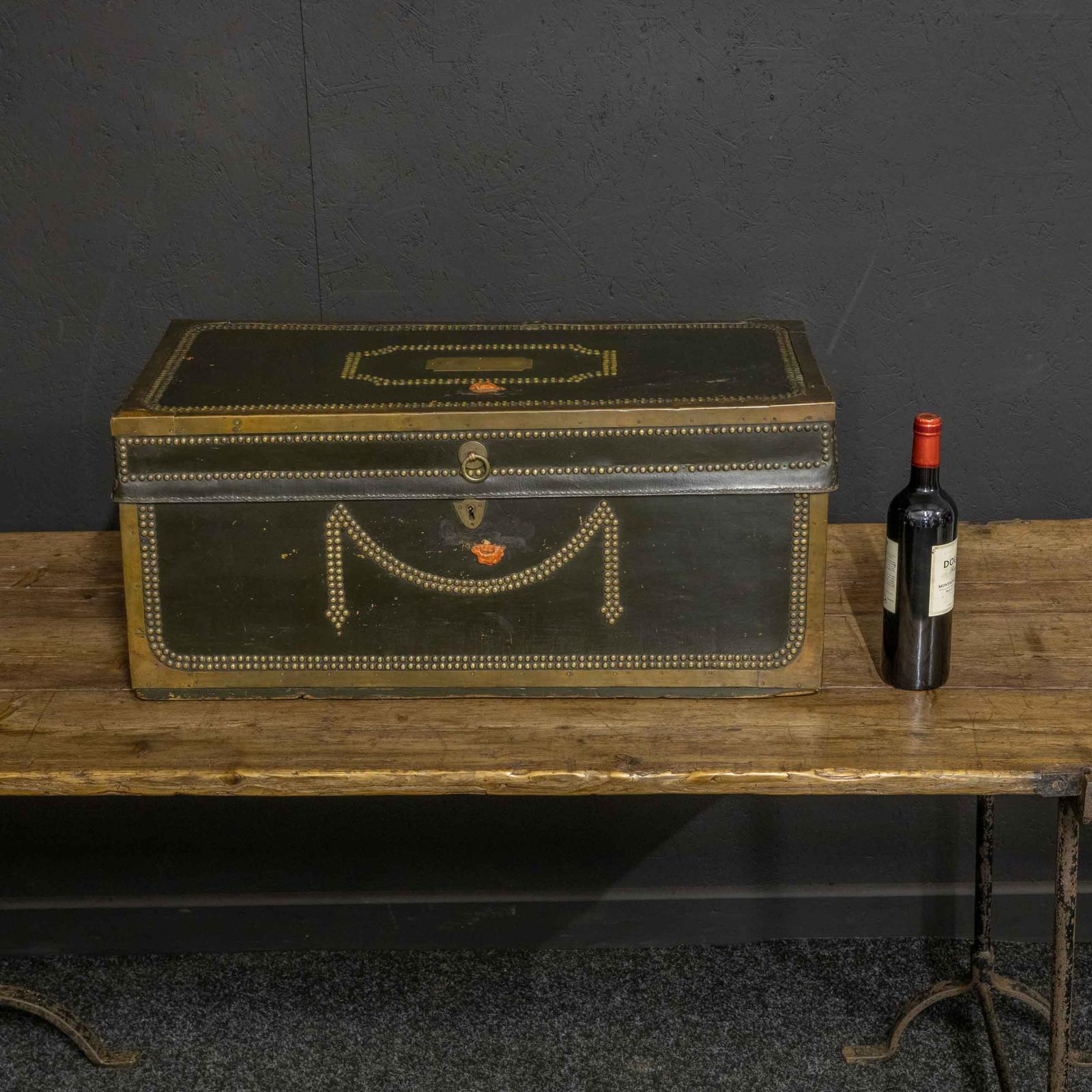 Early 19th Century Coaching Trunk (1 of 10)