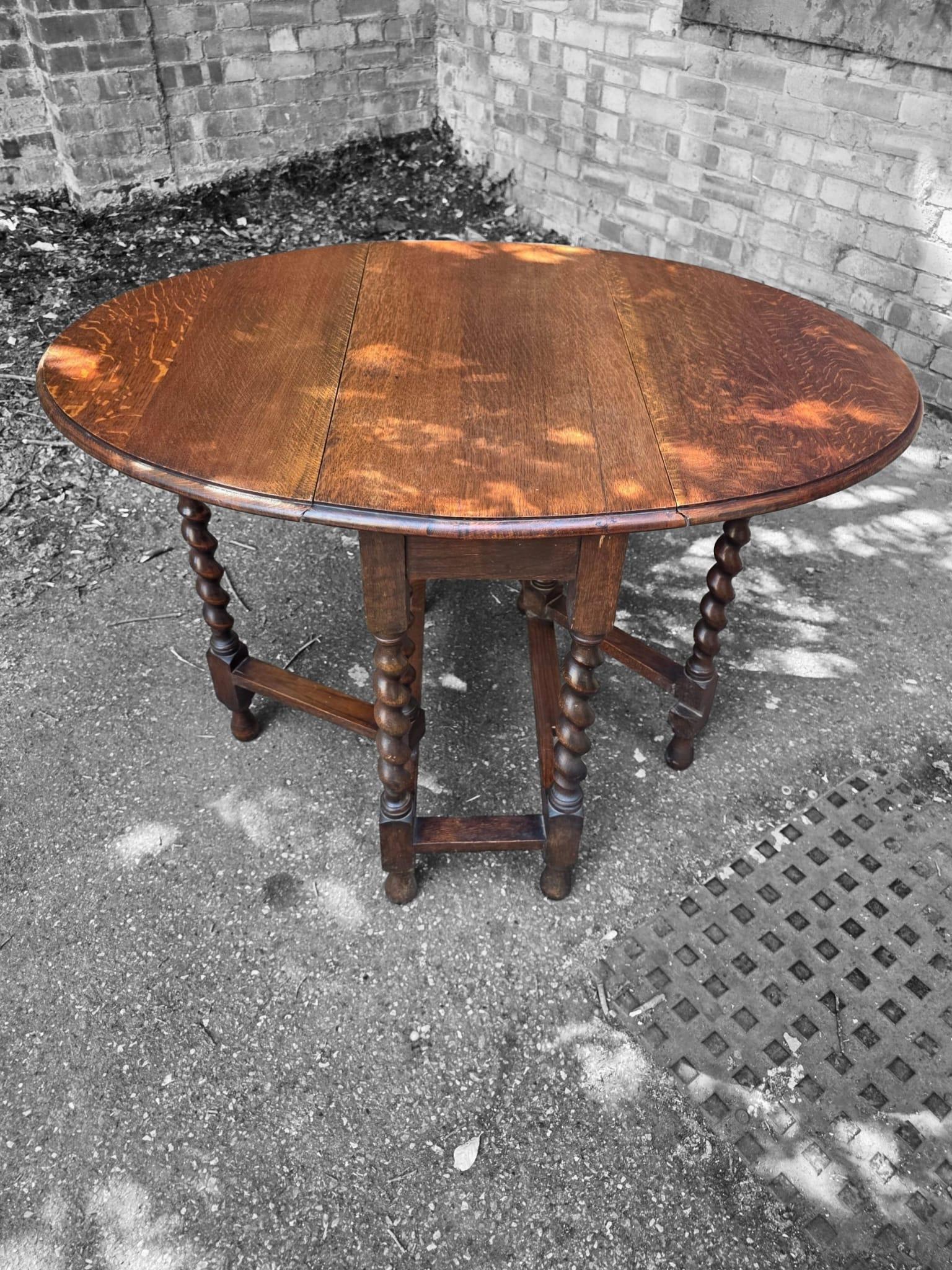 Antique Oak Barley Twist Gateleg Drop Leaf Table (1 of 10) Antique Oak Barley Twist Gateleg Drop Leaf Table (1 of 10)