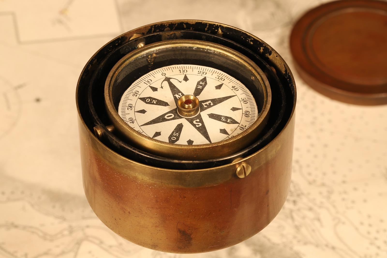 Rare French Gimballed Mariners Compass by Houlliot c.1920 (1 of 6)