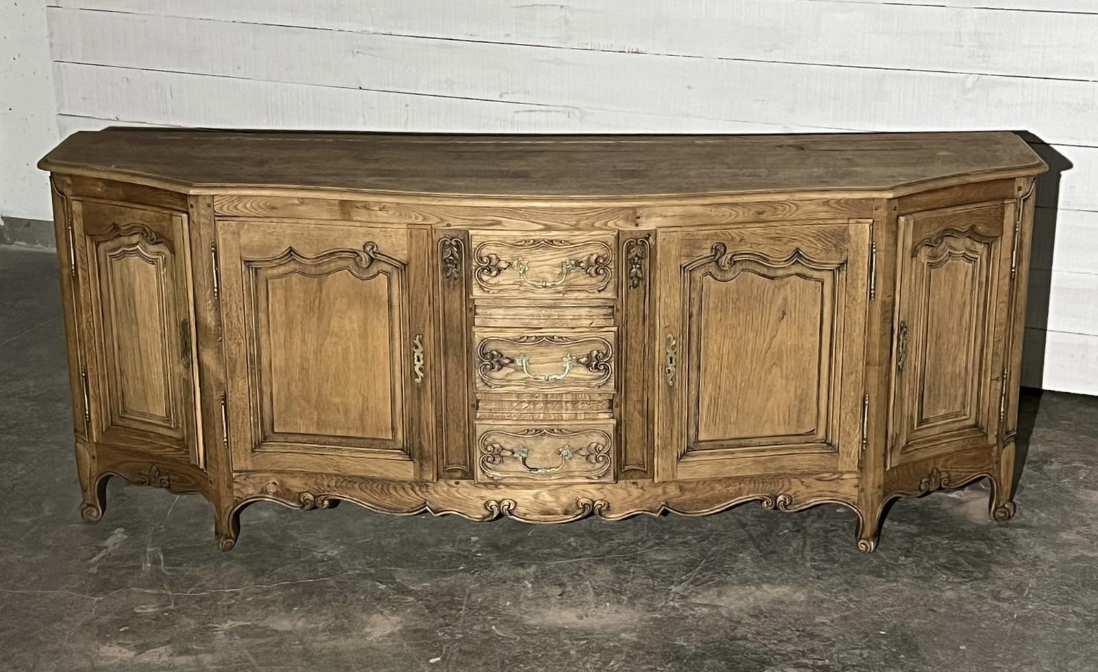 Lovely Shaped Front French Sideboard (1 of 1)