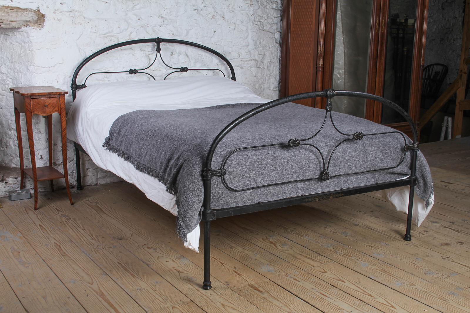 Beautiful Original Paint Finish Irish Double Bed (1 of 8)
