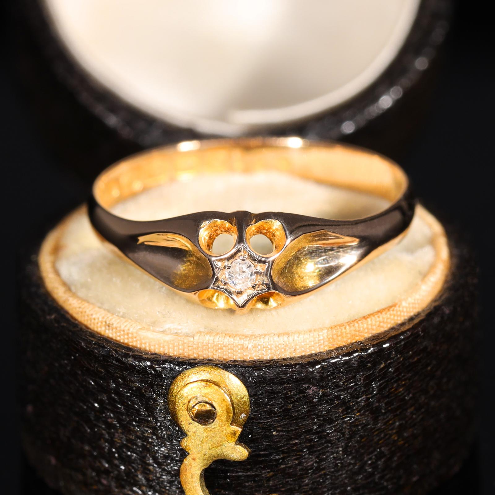 The Antique 1913 Single Cut Solitaire Diamond Ring (1 of 10)