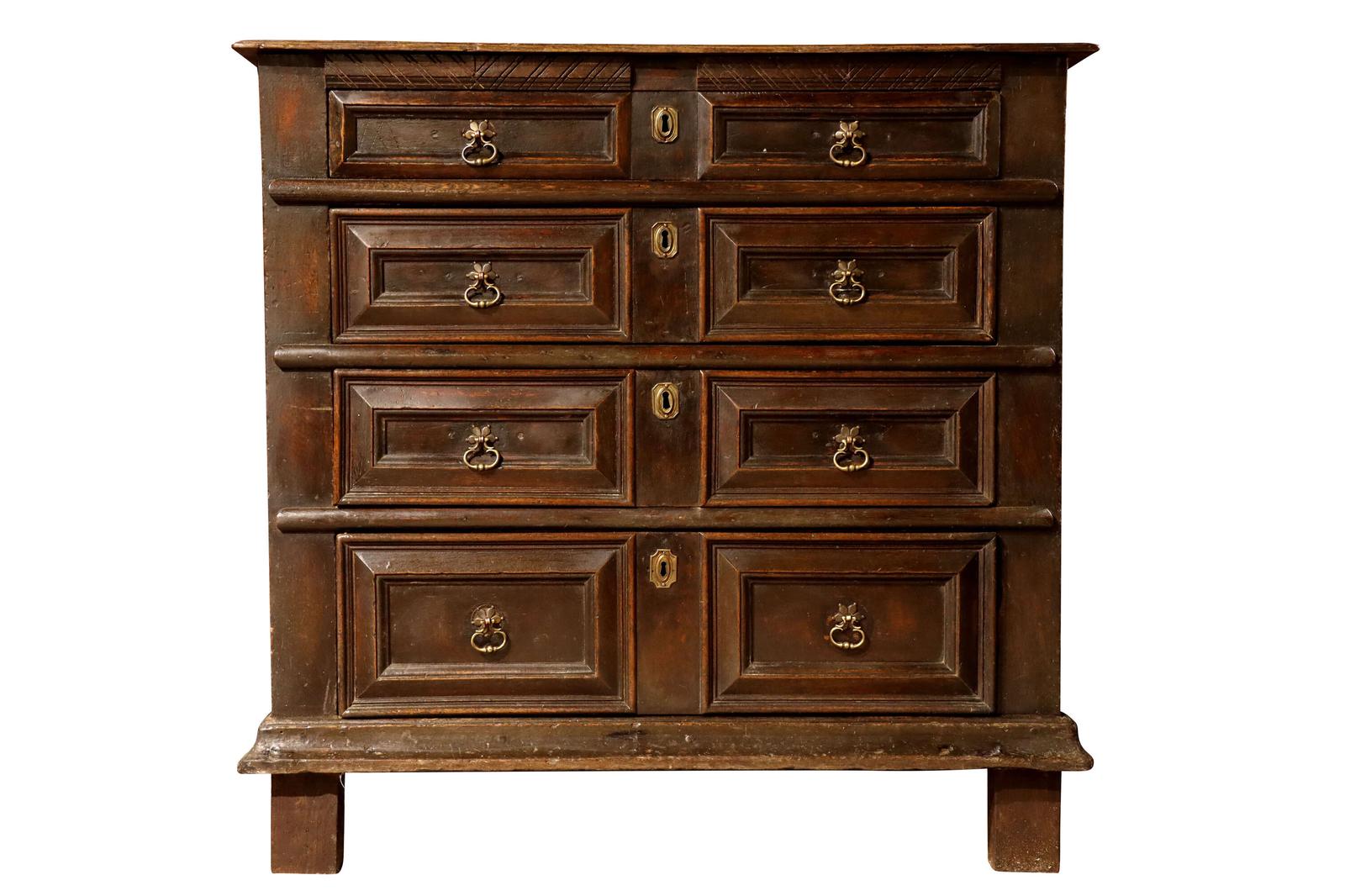 Late 17th Century Charles II Oak Chest of Drawers c.1680 (1 of 5) Late 17th Century Charles II Oak Chest of Drawers c.1680 (1 of 5)