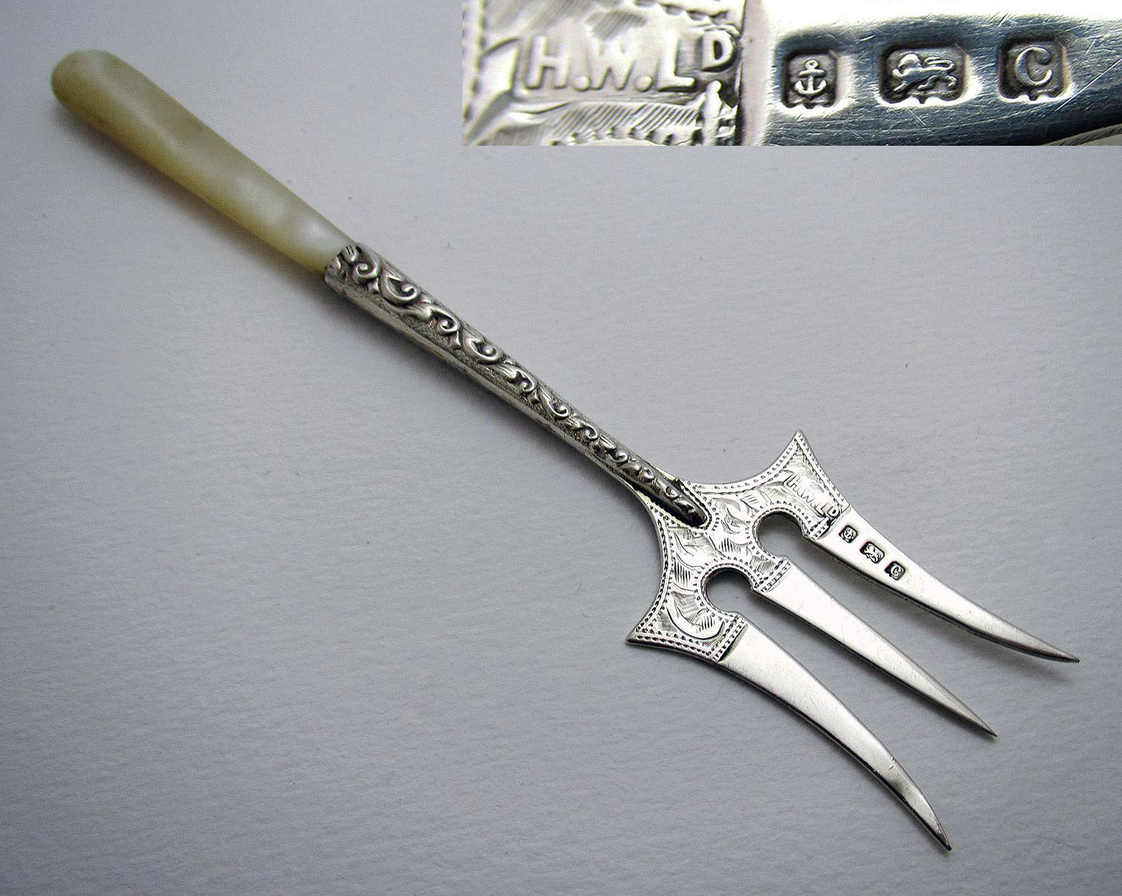 Antique Edwardian 1902 Solid Sterling Silver & Mother of Pearl Bread Muffin Cake Fork Server 5 1/2" (1 of 5) Antique Edwardian 1902 Solid Sterling Silver & Mother of Pearl Bread Muffin Cake Fork Server 5 1/2" (1 of 5)