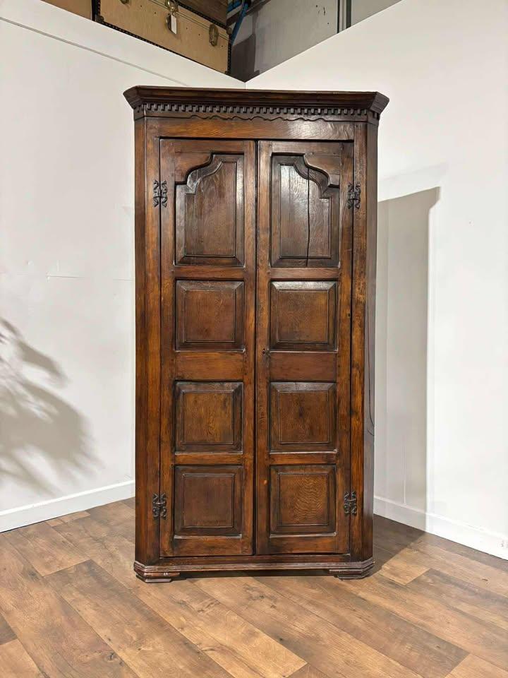 George III Oak Freestanding Corner Cupboard (1 of 17)