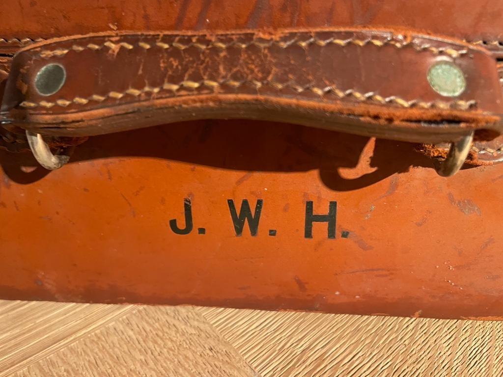 1940-s-leather-suitcase-111750-la428020