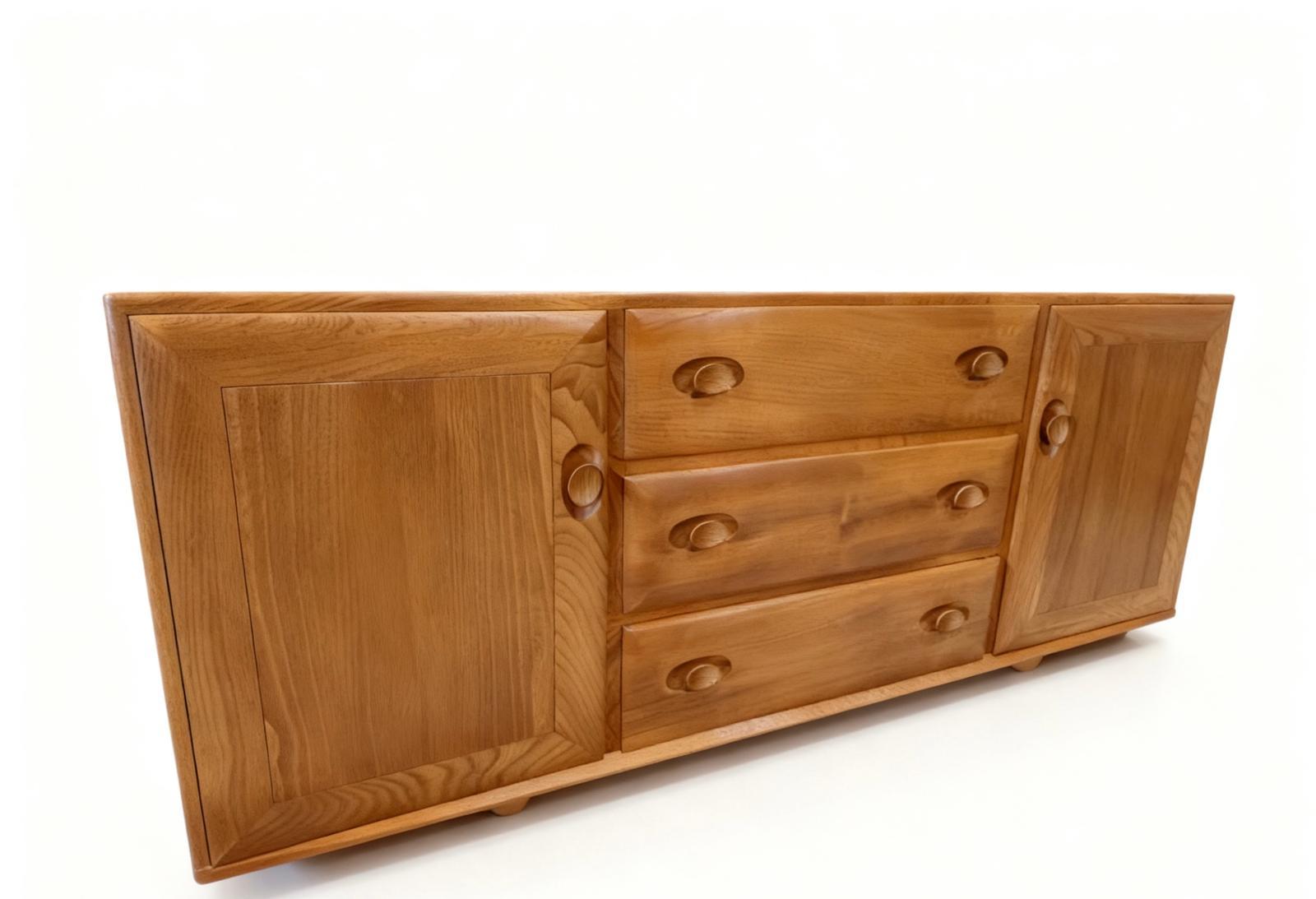 Ercol Windsor Low Sideboard Model 455 (1 of 6) Ercol Windsor Low Sideboard Model 455 (1 of 6)