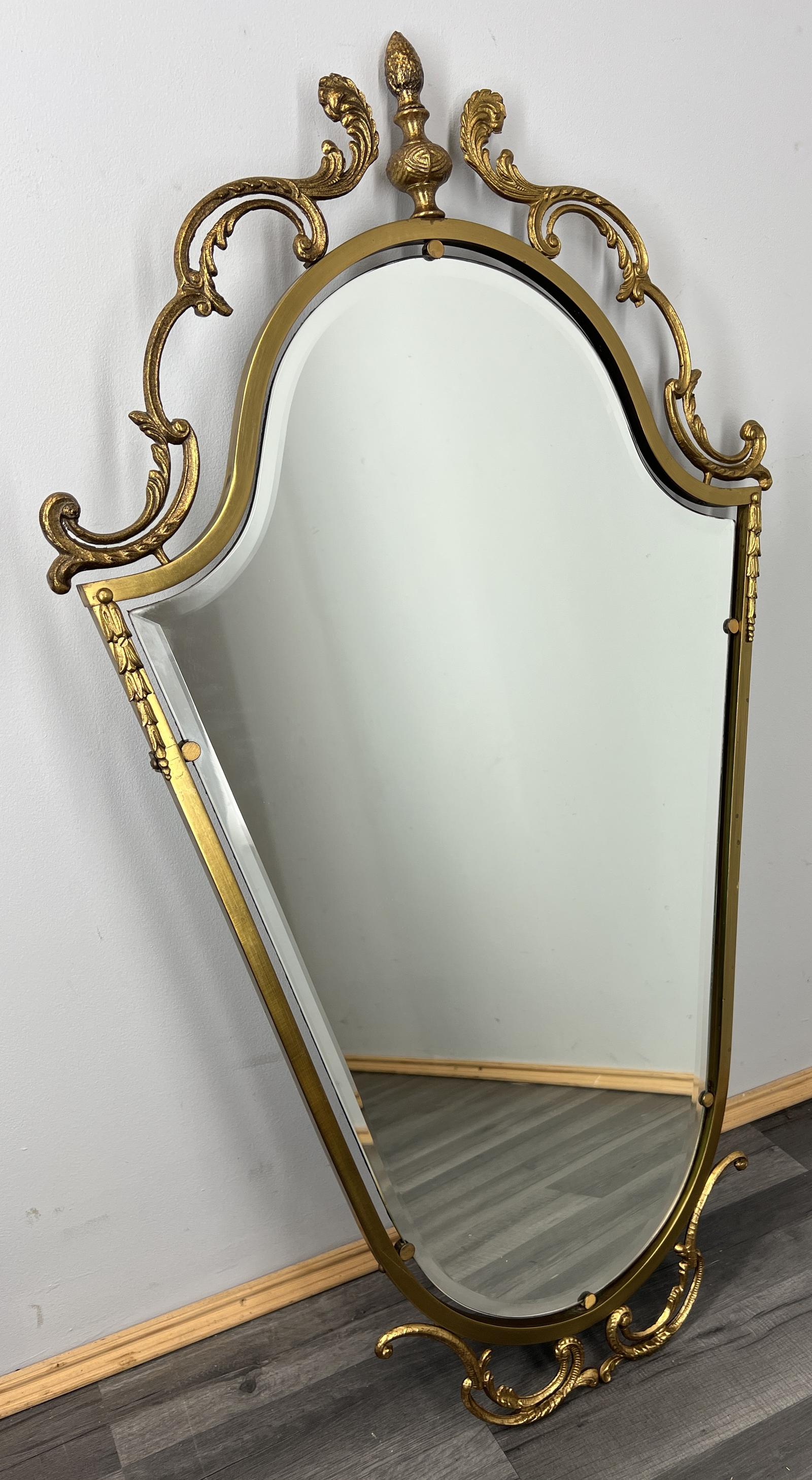 Retro & Vintage Wall Mirrors - main image