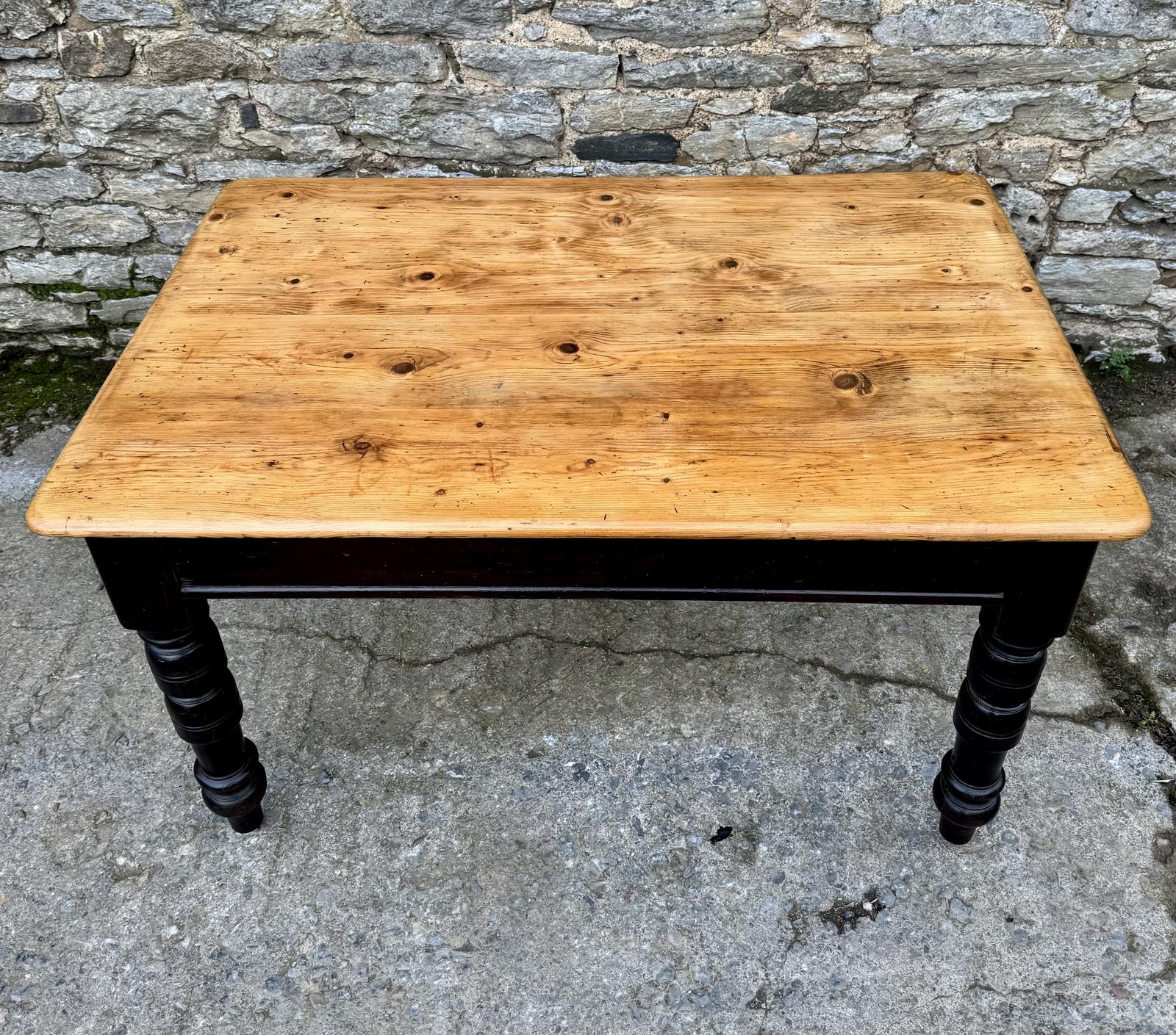 Victorian Pine Farmhouse Table (1 of 11) Victorian Pine Farmhouse Table (1 of 11)