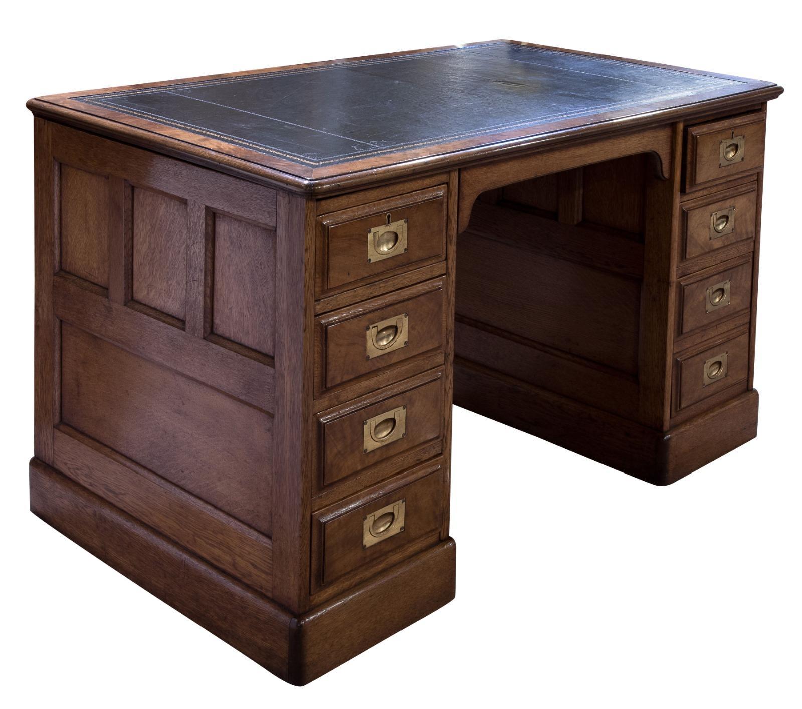 Oak & Walnut Pedestal Desk c.1900 (1 of 1) Oak & Walnut Pedestal Desk c.1900 (1 of 1)