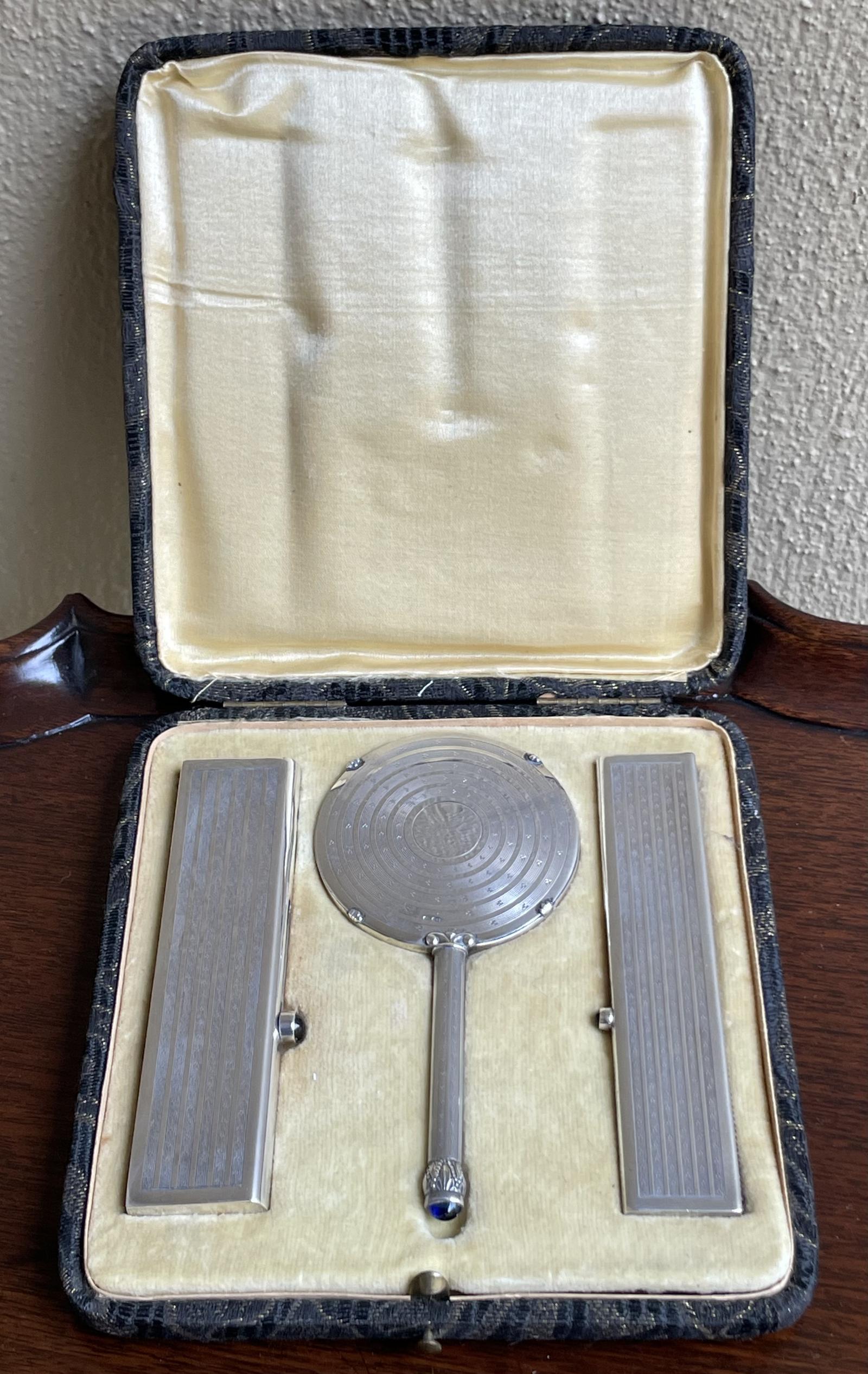 Rare George V Three Piece Travelling Vanity Set by Israel Segalov (1 of 14)