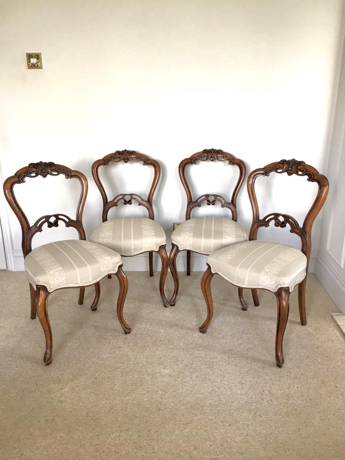 Fine Quality Set of Four Victorian Carved Walnut Dining Chairs (1 of 12) Fine Quality Set of Four Victorian Carved Walnut Dining Chairs (1 of 12)